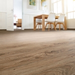 Designboden Holz in Wohnung
